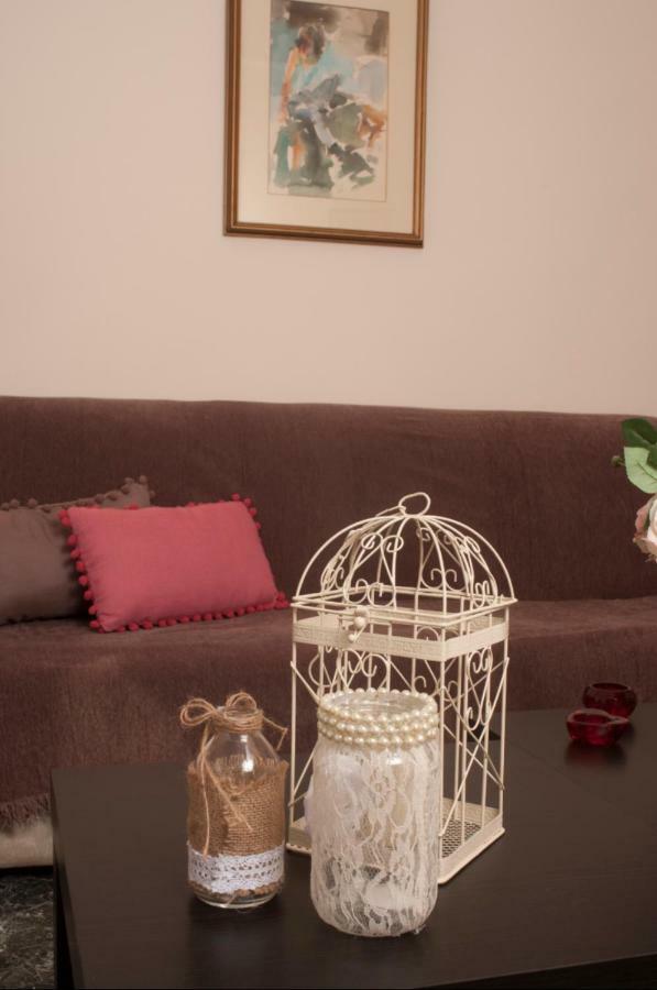 Relaxing Appt. Into The Heart Of Historical Center Apartment Kalamata Exterior photo